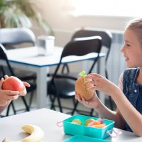 Obésité : une maladie contagieuse entre pairs ?
