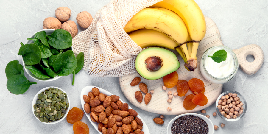 Aliments contenant du magnésiums banane amandes avocat œuf épinard - Aprifel